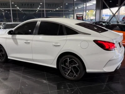 2025 MG GT STD TURBO 1.5 Litres 4 Cylinders Petrol Engine White Black Sedan GCC Specs
