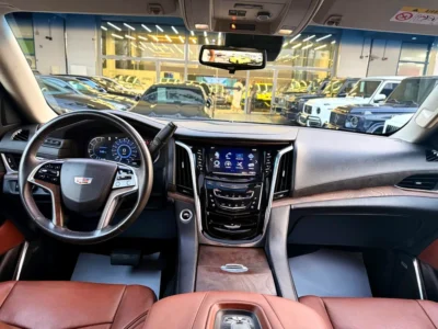 2017 Cadillac Escalade Premium 8 Cylinders Petrol Engine Gold Brown SUV GCC Specs