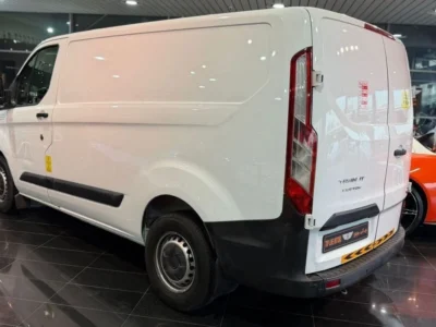 2022 Ford Transit Van Manual 2.0 Litres 4 Cylinders Diesel Engine White Grey GCC Specs