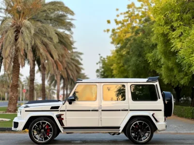 2016 Mercedes-Benz G-Class G 63 AMG 8 Cylinders Petrol Engine White Brown SUV GCC Specs