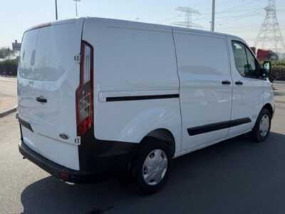 2021 Ford Transit Van Manual 2.4 Litres 4 Cylinders Diesel Engine White Grey Beige GCC Specs