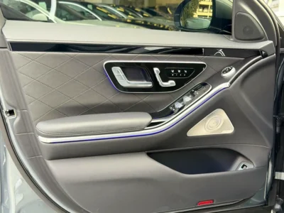 2024 Mercedes-Benz S-Class S 450 6 Cylinders Petrol Engine Grey Black Sedan Korean Specs