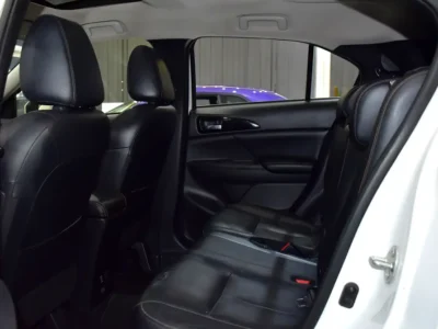 2019 Mitsubishi Eclipse Cross GLX 4 Cylinders Petrol Engine White Black Crossover GCC Specs