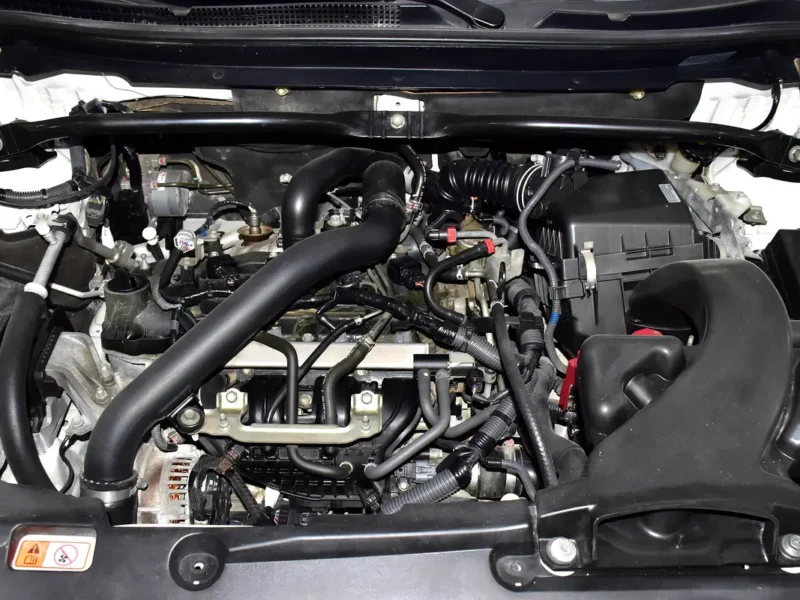 2019 Mitsubishi Eclipse Cross GLX 4 Cylinders Petrol Engine White Black Crossover GCC Specs