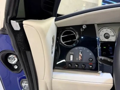 2017 Rolls-Royce Dawn Standard 12 Cylinders Petrol Engine Black White Convertible Korean Specs