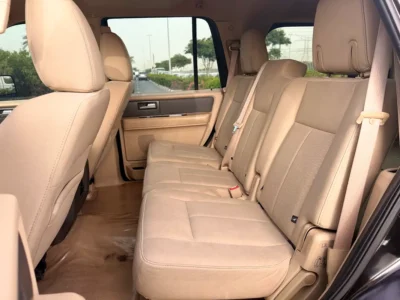 2013 Ford Expedition XLT 8 Cylinders Petrol Engine Black Beige SUV GCC Specs Automatic