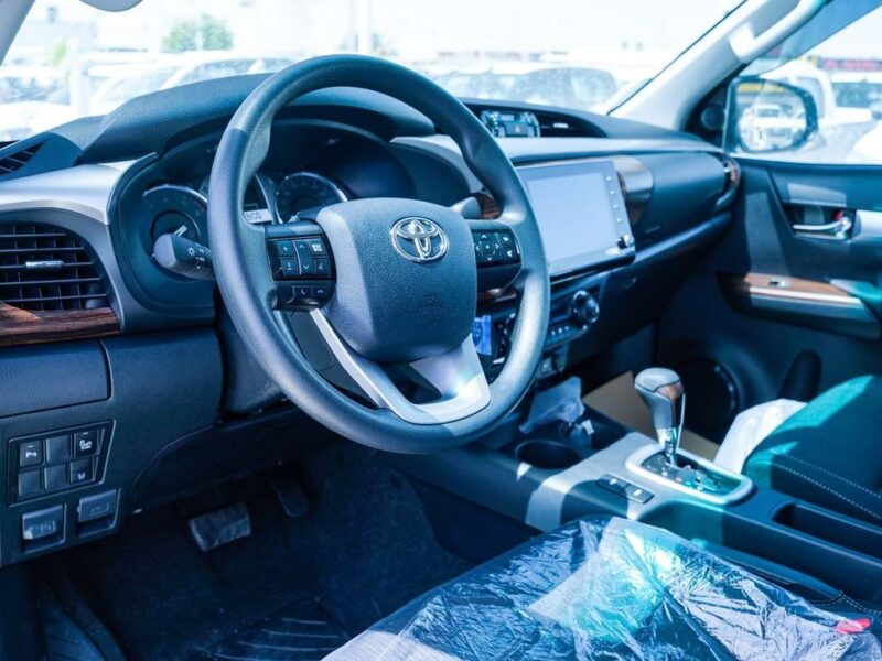 2026 Toyota Hilux 6 Cylinders Petrol Engine White Black Pickup Truck GCC Specs