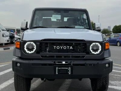 2026 Toyota Land Cruiser 70 4.0 Litres 6 Cylinders Petrol Engine Grey Beige SUV GCC Specs