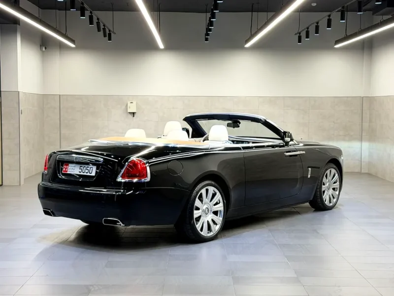 2017 Rolls-Royce Dawn Standard 12 Cylinders Petrol Engine Black White Convertible Korean Specs