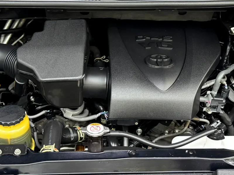 2022 Toyota Granvia Premium 6 Cylinders Petrol Engine Black Van GCC Specs Perfect Condition
