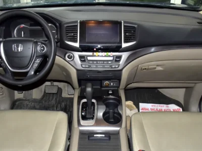 2016 Honda Pilot EX 6 Cylinders Petrol Engine Blue Beige SUV GCC Specs Automatic