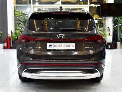 2023 Hyundai Santa Fe Premium 3.5 Litres 6 Cylinders Petrol Engine Grey Beige SUV