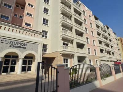 Spacious 2 Bed + Maid | 1496sft | Balcony | Car Parking | Excellent ROI | Sale @ AED 1.07M (Net)