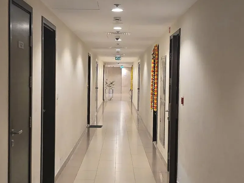 Spacious 2 Bed + Maid | Family Building | 1641 sq. ft. | Balcony | Car Park | Selling @ 1.175M (net)