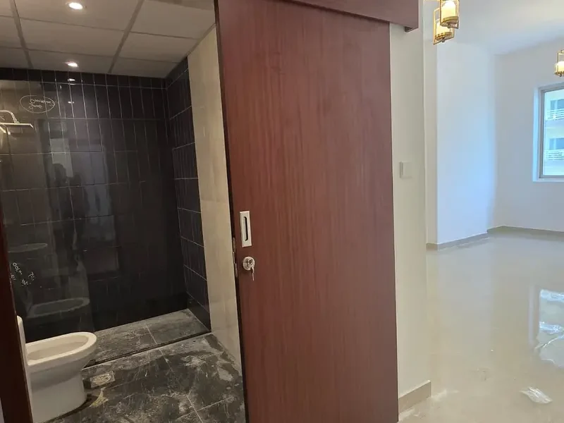 CHILLER FREE 1 Bed | Fully Upgraded | 2 Baths | Car Park | Rent @ 65k (net)