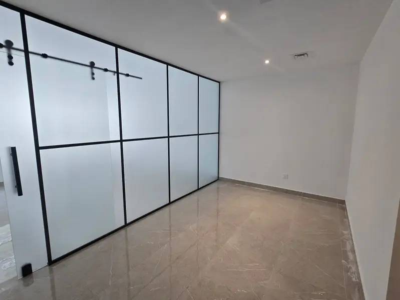 CHILLER FREE 1 Bed | Fully Upgraded | 2 Baths | Car Park | Rent @ 65k (net)