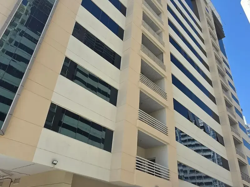 CHILLER FREE 1 Bed | Fully Upgraded | 2 Baths | Car Park | Rent @ 65k (net)