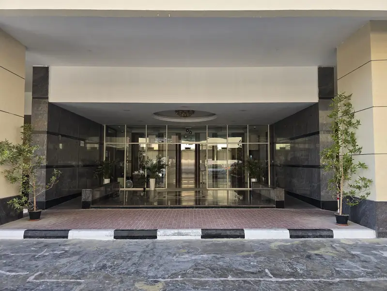 CHILLER FREE 1 Bed | Fully Upgraded | 2 Baths | Car Park | Rent @ 65k (net)