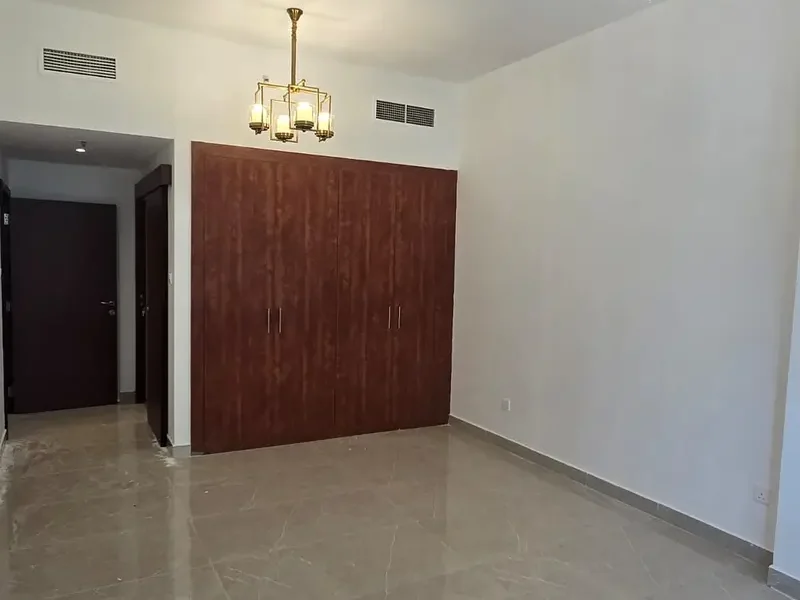CHILLER FREE 1 Bed | Fully Upgraded | 2 Baths | Car Park | Rent @ 65k (net)