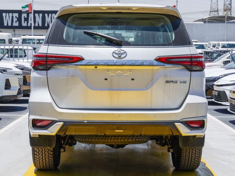 2026 Toyota Fortuner 4.0 Liters V6 Petrol Engine White Black SUV Automatic GCC Specs