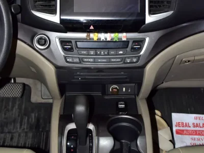 2016 Honda Pilot EX 6 Cylinders Petrol Engine Blue Beige SUV GCC Specs Automatic