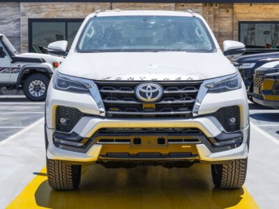 2026 Toyota Fortuner 4.0 Liters V6 Petrol Engine White Black SUV Automatic GCC Specs