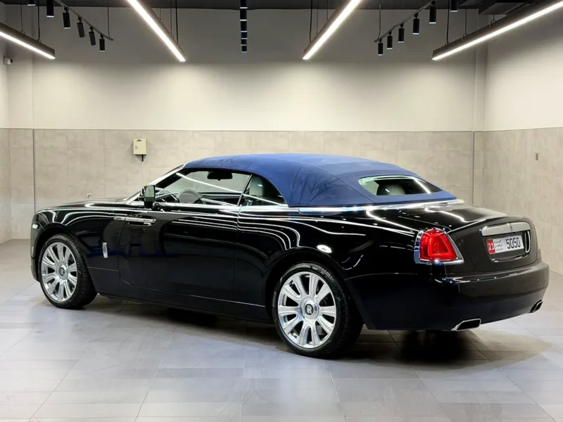 2017 Rolls-Royce Dawn Standard 12 Cylinders Petrol Engine Black White Convertible Korean Specs