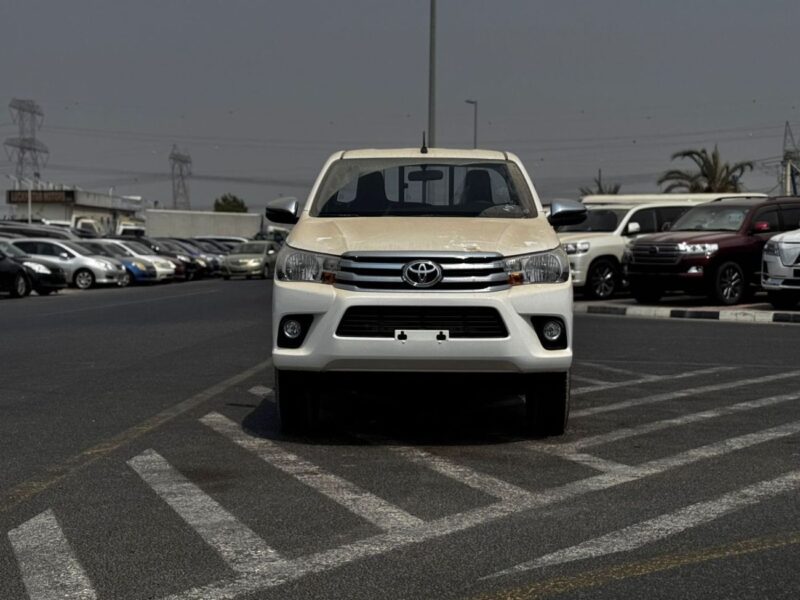 2025 TOYOTA HILUX 2.7L 4 Cylinders PETROL Engine SINGLE CAB M/T White Red Pickup
