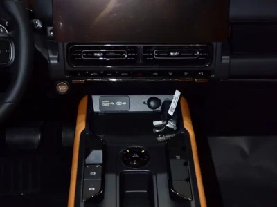 2027 Haval V7 High 4 Cylinders Petrol Engine Gren Tan SUV GCC Specs Automatic