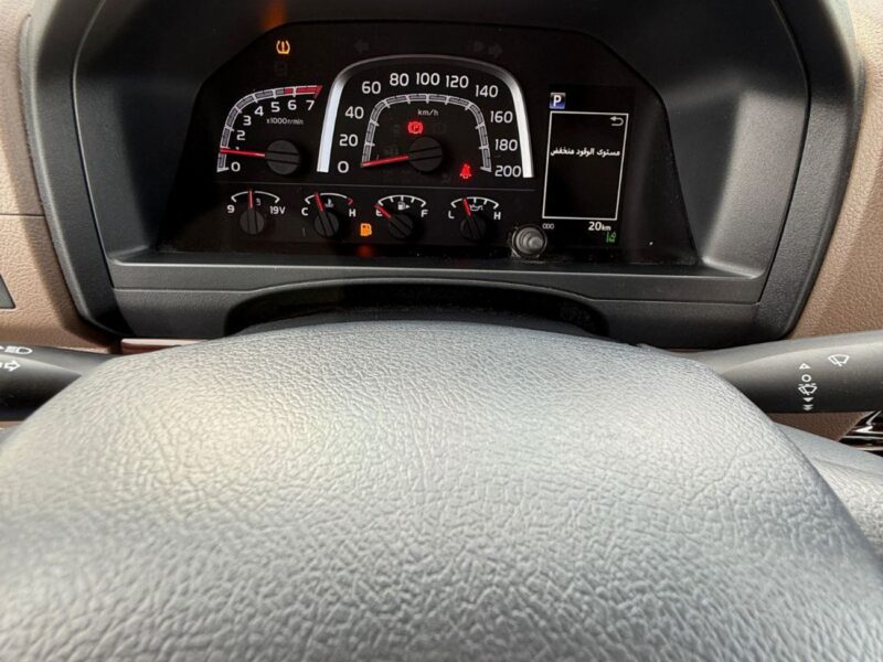 2026 Toyota Land Cruiser 70 4.0 Litres 6 Cylinders Petrol Engine Grey Beige SUV GCC Specs