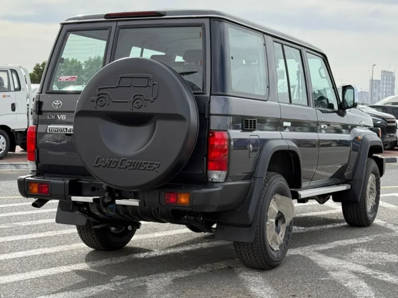 2026 Toyota Land Cruiser 70 4.0 Litres 6 Cylinders Petrol Engine Grey Beige SUV GCC Specs