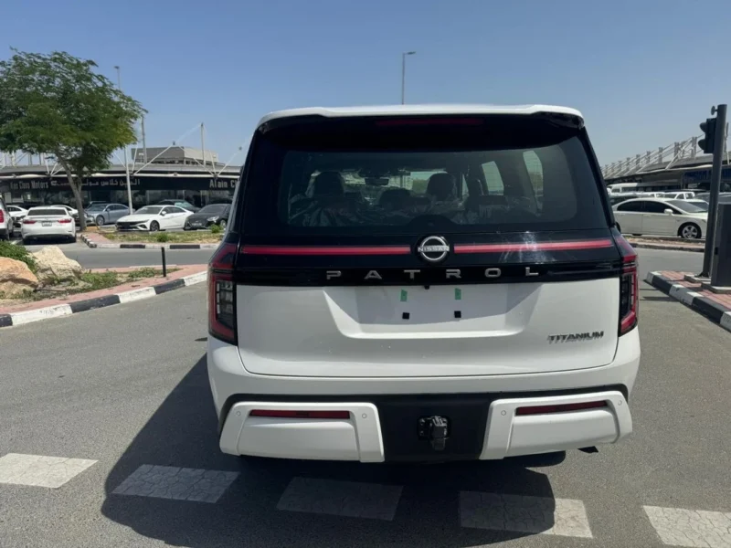 2026 Nissan Patrol LE TITANUM 3.5-liter TWIN TURBO V6 Petrol Engine White Tan SUV GCC Specs