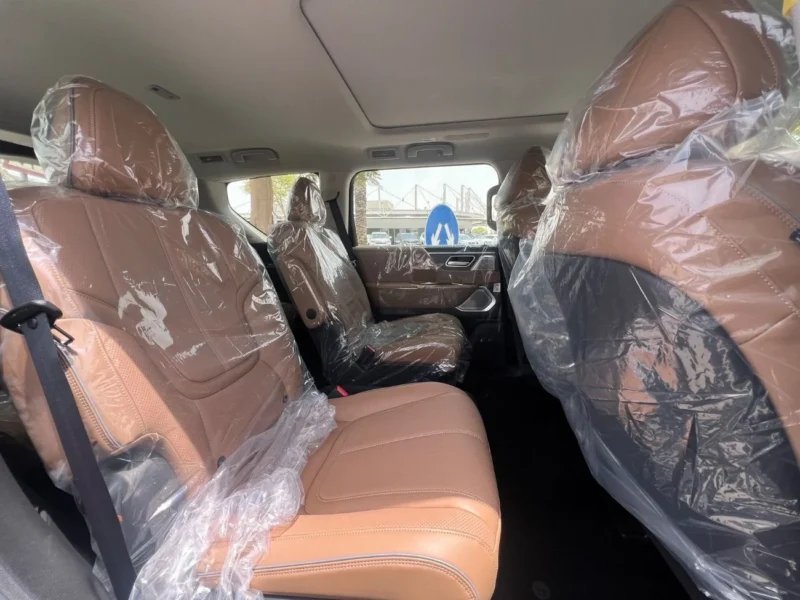 2025 Infiniti QX80 Sensory Captain Chairs 7 5.6L 6 Cylinders Petrol Engine Grey Tan SUV GCC