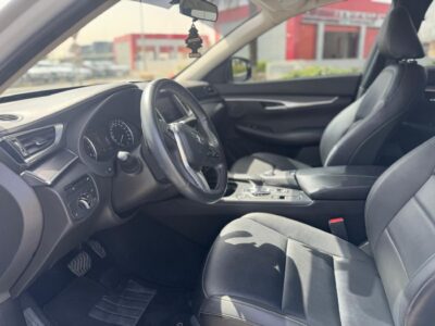 2024 Infiniti Q50 LUXE 3.0 Litres 6 Cylinders Petrol Engine White Beige Sedan GCC Specs