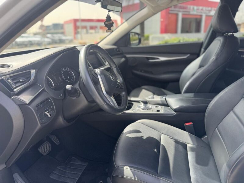 2024 Infiniti Q50 LUXE 3.0 Litres 6 Cylinders Petrol Engine White Beige Sedan GCC Specs