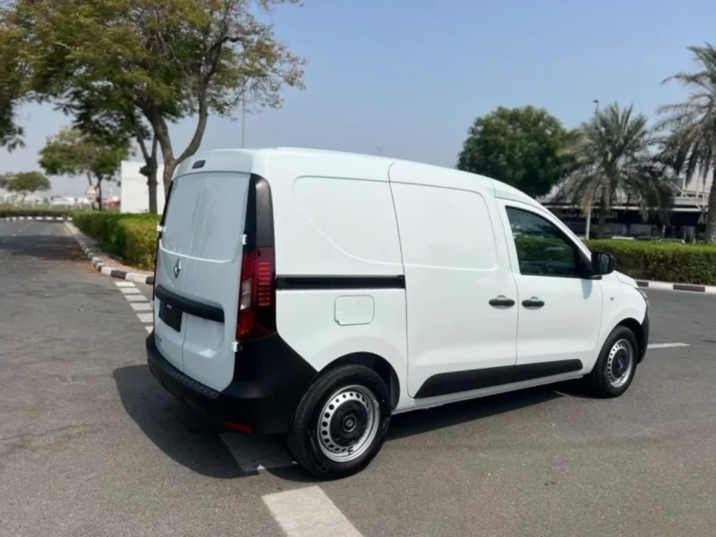 2026 RENAULT EXPRESS 1.5 Litres 4 Cylinders Petrol Engine White Black Van GCC Specs