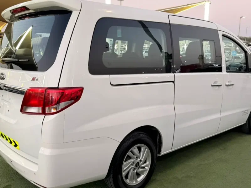 2022 JAC M4 Refine 4 Cylinders Petrol Engine White Black Van GCC Specs Automatic
