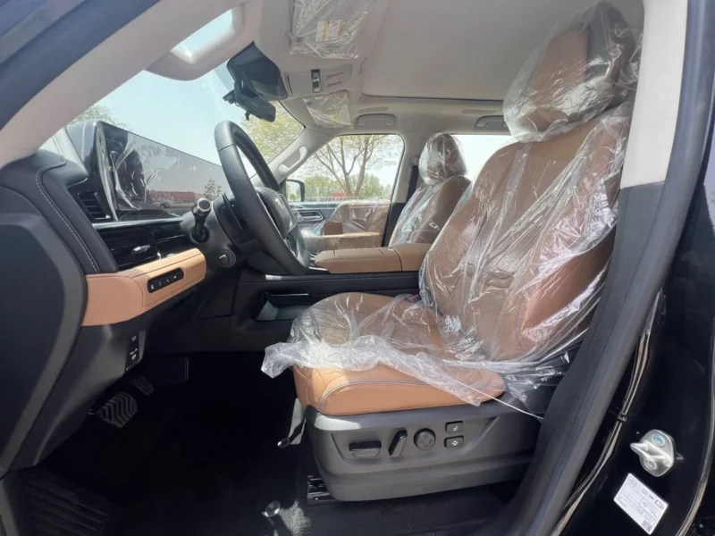2025 Infiniti QX80 Sensory Captain Chairs 7 5.6L 6 Cylinders Petrol Engine Grey Tan SUV GCC