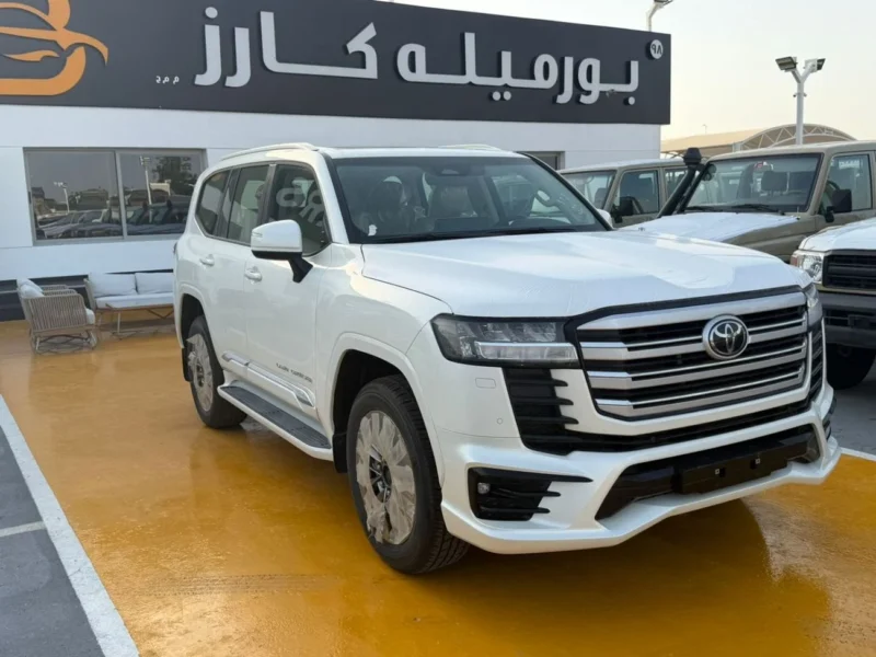 2026 Toyota Land Cruiser 3.5-liter V6 Twin-Turbocharged Petrol Engine White Beige SUV GCC Specs