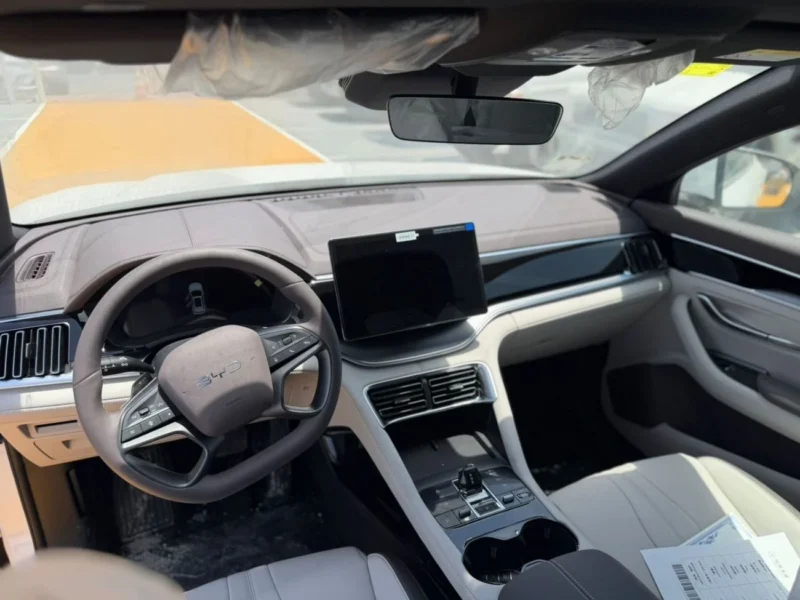2025 BYD Song Plus 1.5 Litres 4 Cylinders Hybrid Engine White Beige SUV Chinese Specs
