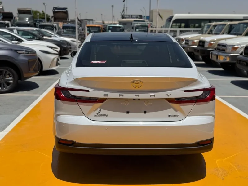 2026 Toyota Camry Limited Lumiere 2.5 Litres 4-Cylinder Hybrid Engine White Tan Sedan GCC Specs