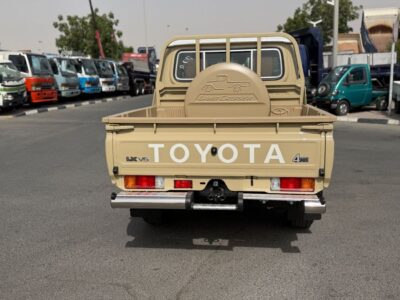 2026 Toyota Land Cruiser 4.0L V6 Double Cab Utility Beige Tan Pickup Trucks GCC Specs