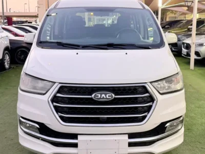 2022 JAC M4 Refine 4 Cylinders Petrol Engine White Black Van GCC Specs Automatic