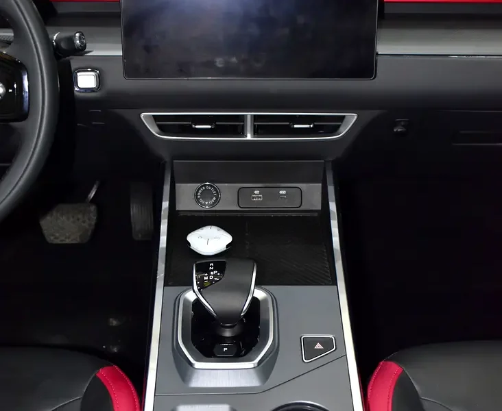 2024 Jetour Dashing 1.5T Standard 4 Cylinders Petrol Engine Black SUV Chinese Specs Automatic