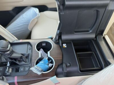 2026 Toyota Land Cruiser 3.5-liter V6 Twin-Turbocharged Petrol Engine White Beige SUV GCC Specs