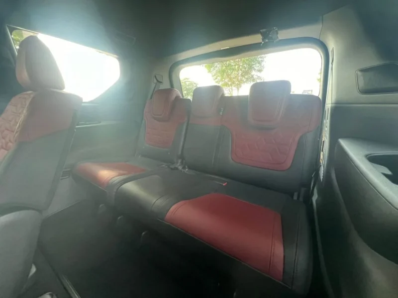 2026 Nissan Patrol LE PLATINUM 3.5-liter V6 Twin Turbo Black Red SUV GCC Specs