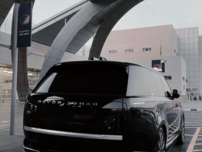 2023 Land Rover Range Rover HSE P530 4.4 Litres 8 Cylinders Petrol Engine Black Tan SUV