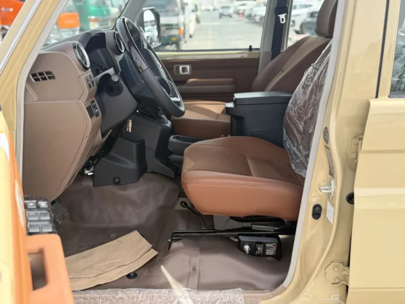 2026 Toyota Land Cruiser 4.0L V6 Double Cab Utility Beige Tan Pickup Trucks GCC Specs