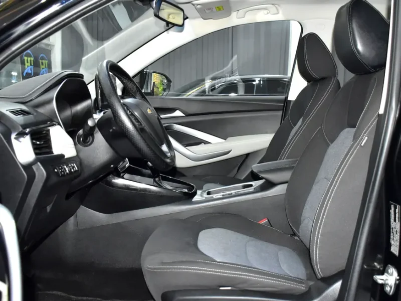 2023 Chevrolet Captiva Premier 4 Cylinders Petrol Engine Black SUV GCC Specs Automatic