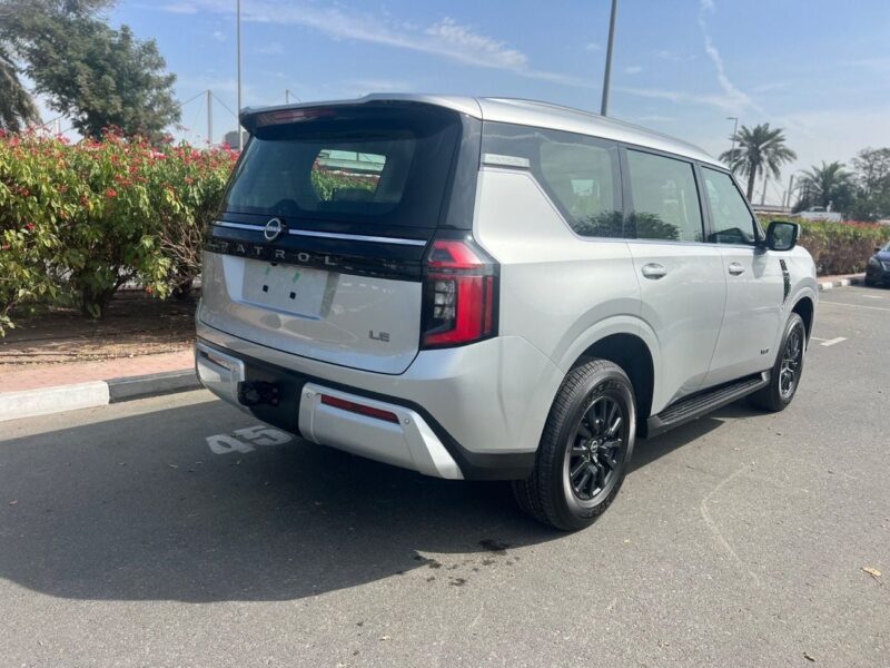 2026 Nissan Patrol LE T2 5.6-liter V8 Petrol Engine Silver Beige SUV GCC Specs Automatic
